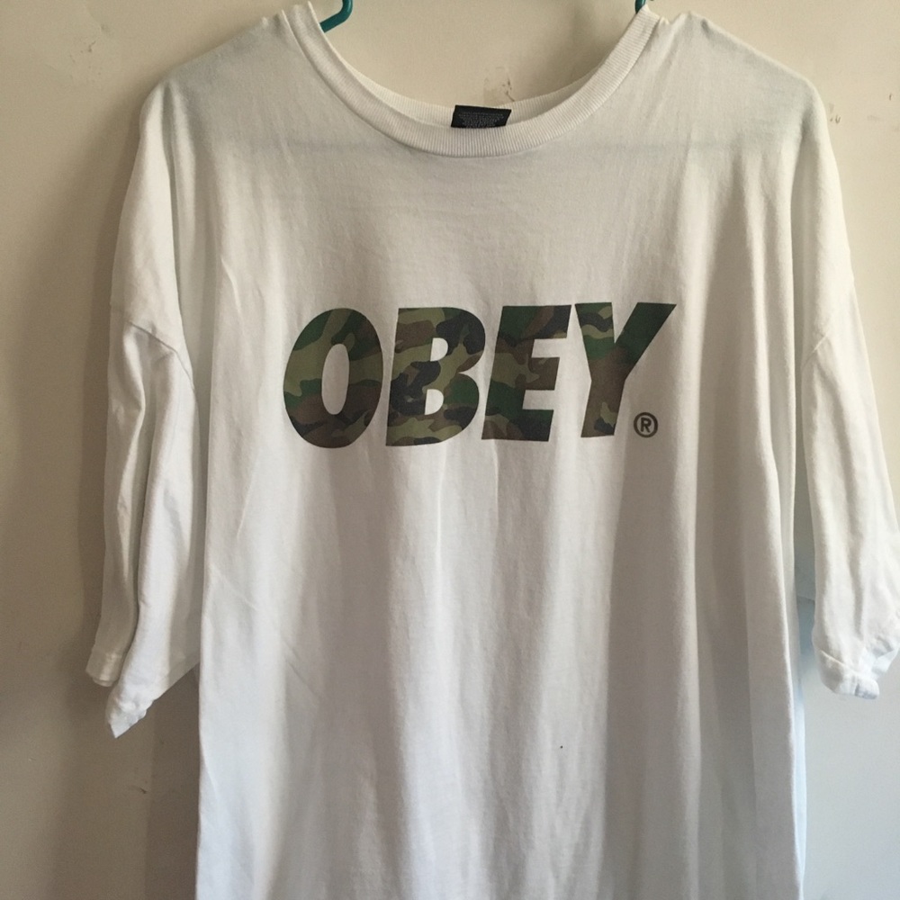 Obey Tee